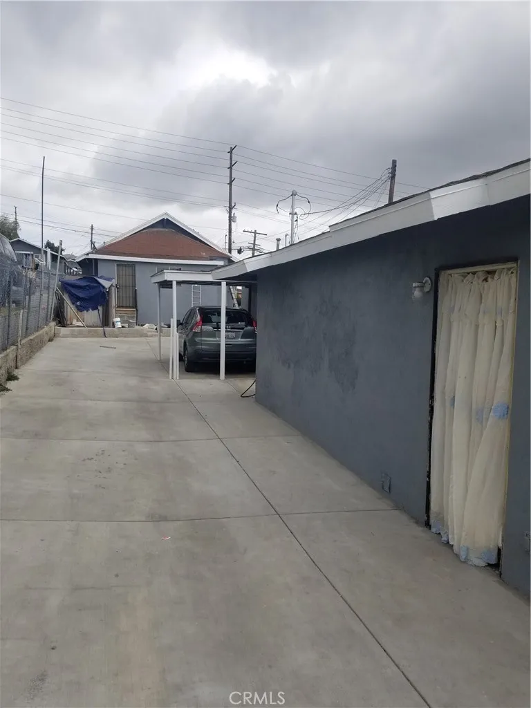 929 N Rowan Avenue, Los Angeles, California 90063 home-pic-1